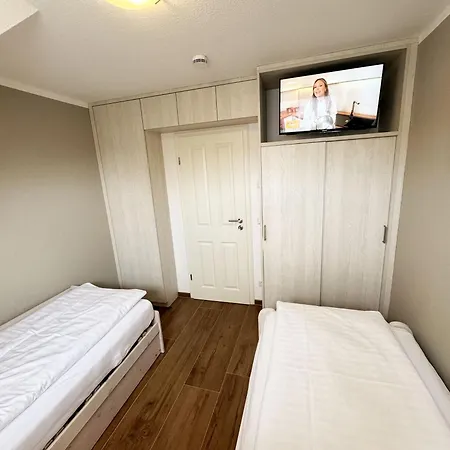 Apartment Doppelhaushaelfte Seebrise Mit Terrasse