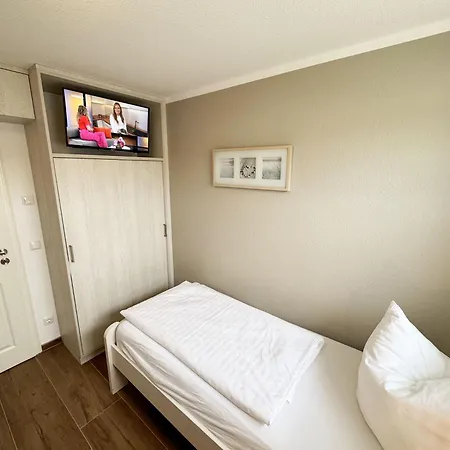Doppelhaushaelfte Seebrise Mit Terrasse Apartment Gager