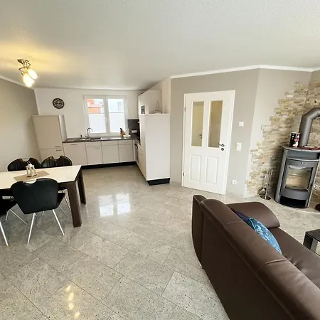 Doppelhaushaelfte Seebrise Mit Terrasse Daire